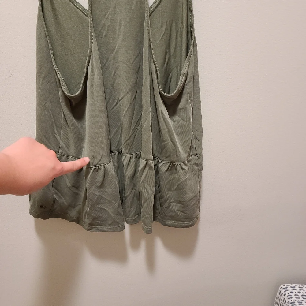 Olive/Sage Green Vneck Tank Top S American Eagle Soft & Sexy Peplum - Picture 15 of 16